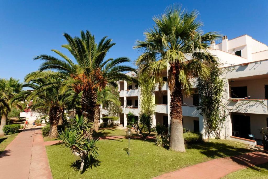 Hotel Villaggio Costa Ripa Роди Гарганико Екстериор снимка